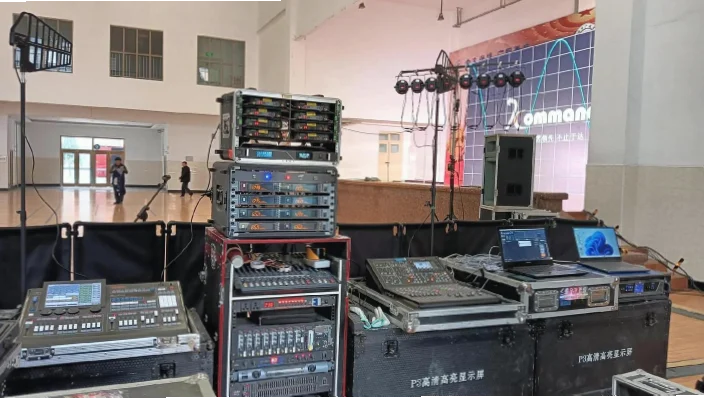 比赛期间大屏幕音响系统如何配置？包括魁北克